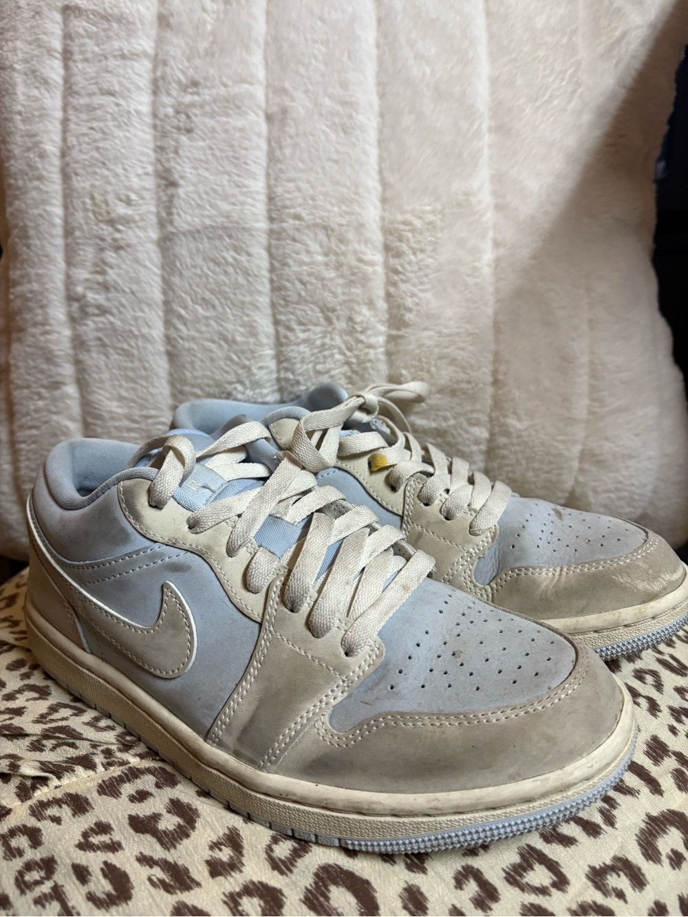 Nike women’s Low-Top Sneakers in Light Blue and Beige